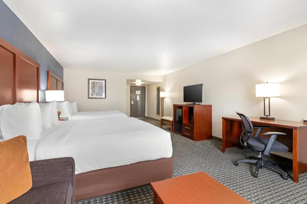 Western Northwest & Hotel
